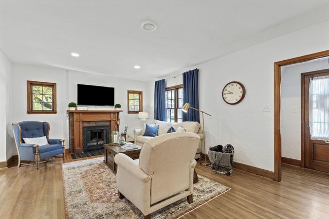 27 Woodland Avenue, Delaware, OH 43015