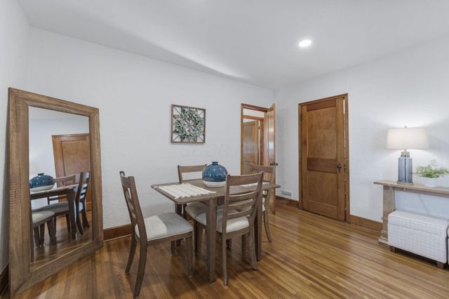 27 Woodland Avenue, Delaware, OH 43015