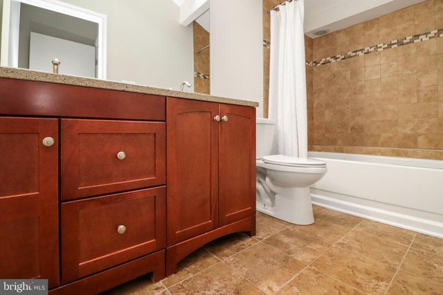 13893 OYSTER POINT CT, Chantilly, VA 20151
