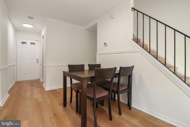 13893 OYSTER POINT CT, Chantilly, VA 20151