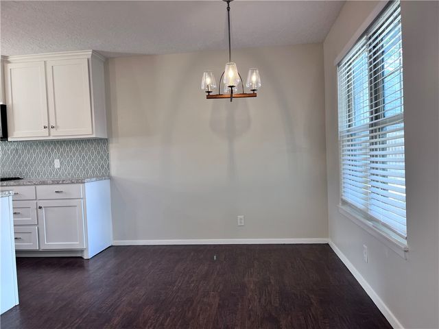 621 Philomena Dr, Corpus Christi, TX 78412