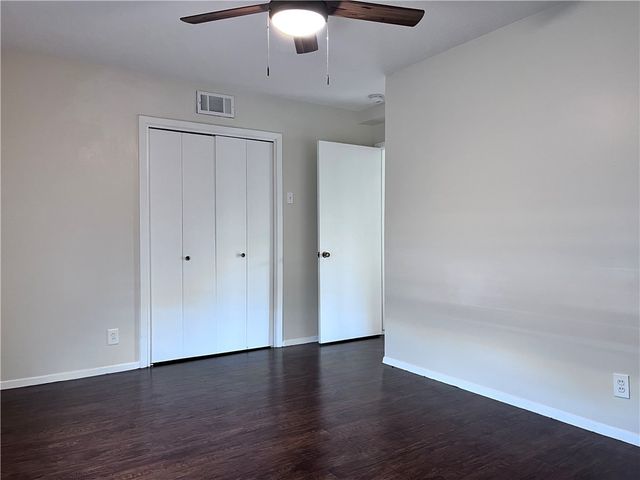 621 Philomena Dr, Corpus Christi, TX 78412