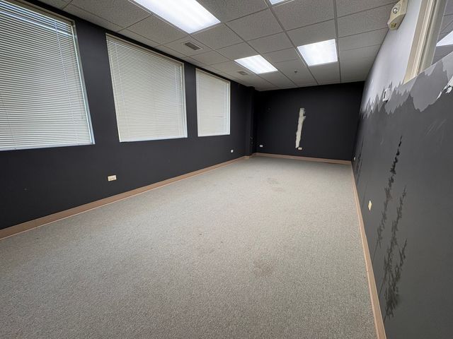 480 E Roosevelt Road, West Chicago, IL 60185