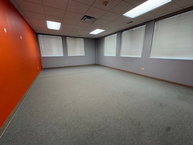 480 E Roosevelt Road, West Chicago, IL 60185
