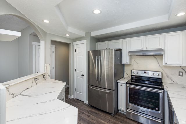 182 E DAISYFIELD DR, Draper, UT 84020