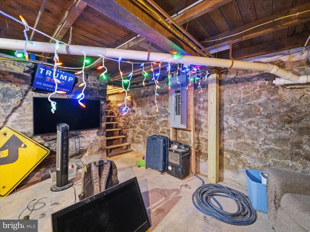 128 E MADISON STREET, Greencastle, PA 17225