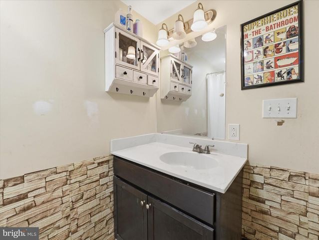 128 E MADISON STREET, Greencastle, PA 17225
