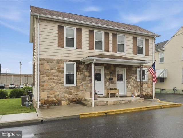 128 E MADISON STREET, Greencastle, PA 17225