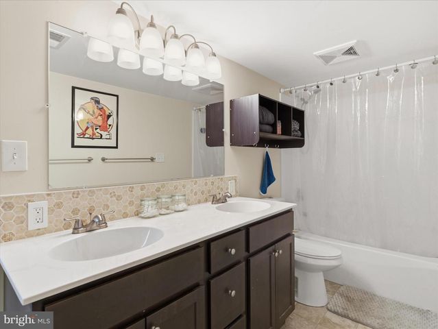 128 E MADISON STREET, Greencastle, PA 17225