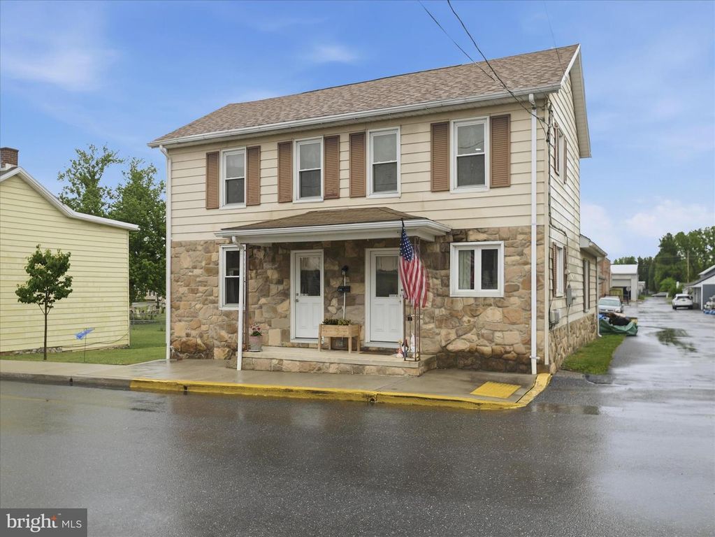 128 E MADISON STREET, Greencastle, PA 17225
