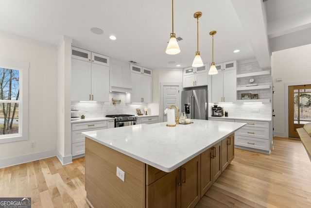 2218 Huntingdon Court, Gainesville, GA 30506