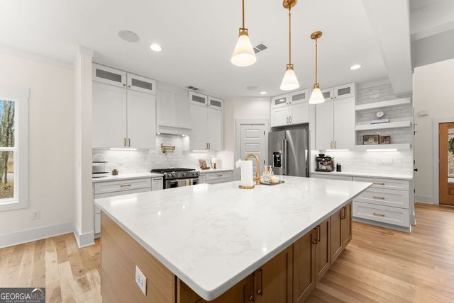 2218 Huntingdon Court, Gainesville, GA 30506