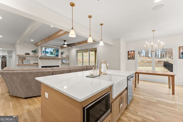 2218 Huntingdon Court, Gainesville, GA 30506