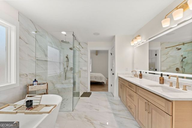 2218 Huntingdon Court, Gainesville, GA 30506