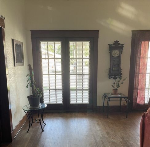 406 S Fulton Street, Clarksville, AR 72830