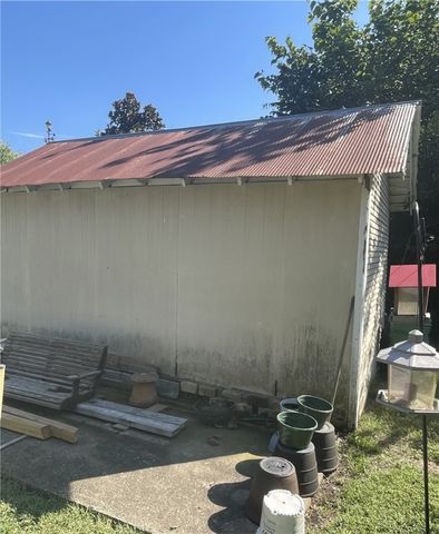 406 S Fulton Street, Clarksville, AR 72830