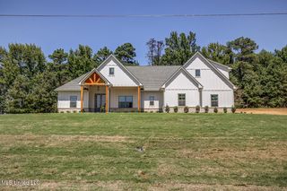 1528 Tributary Drive, Hernando, MS 38632