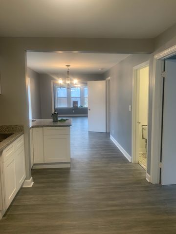 3654 E 97th Street, Chicago, IL 60617