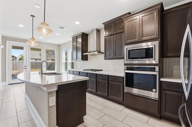 17501 Spice Merlot Lane, Conroe, TX 77302