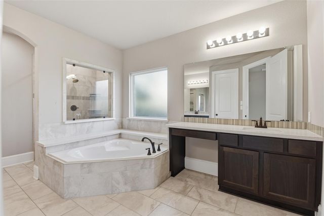 17501 Spice Merlot Lane, Conroe, TX 77302