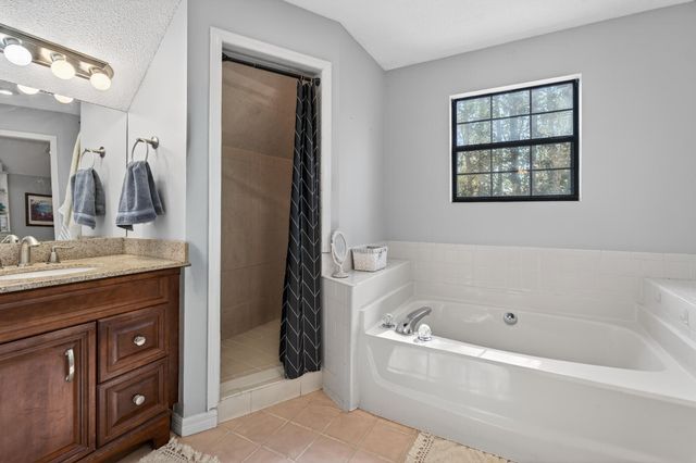 104 Fairway Drive, Crestview, FL 32536