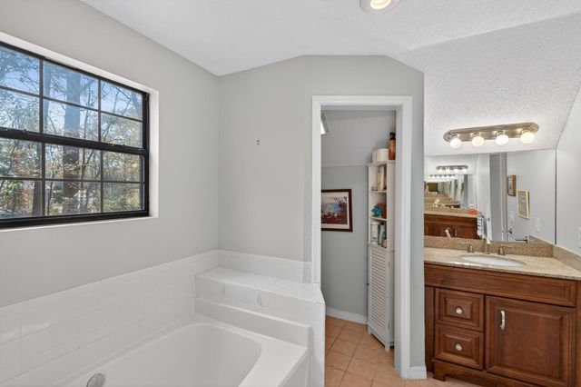 104 Fairway Drive, Crestview, FL 32536