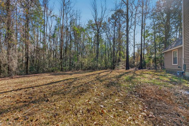 104 Fairway Drive, Crestview, FL 32536