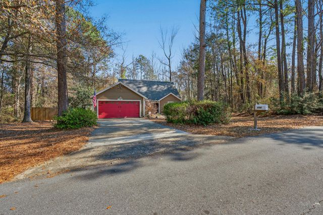 104 Fairway Drive, Crestview, FL 32536