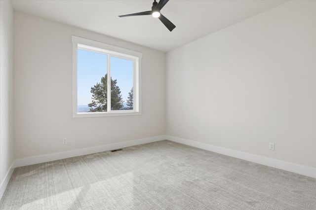 7285 E Columbia Dr, Spokane, WA 99212