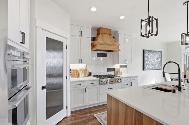 7285 E Columbia Dr, Spokane, WA 99212