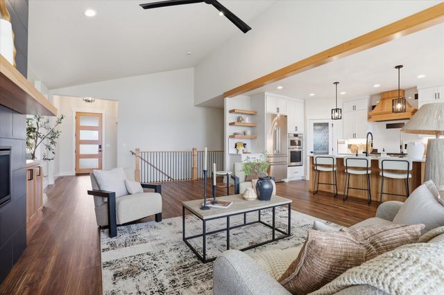 7285 E Columbia Dr, Spokane, WA 99212