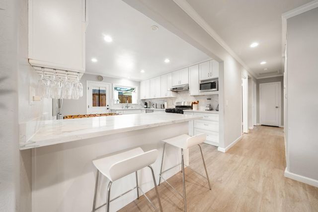 16605 Camellia Terrace, Los Gatos, CA 95032