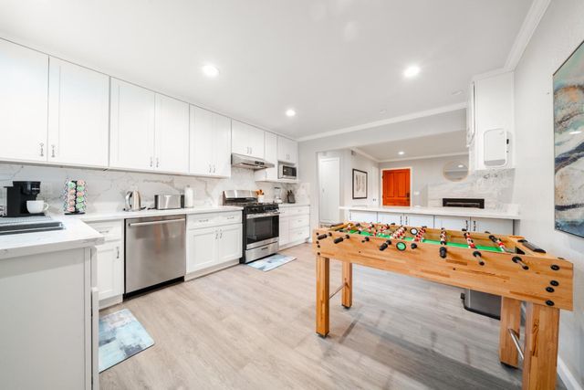 16605 Camellia Terrace, Los Gatos, CA 95032