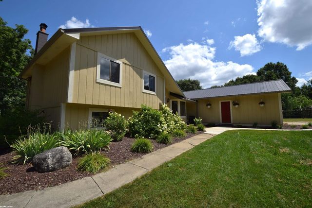 3424 Abbey Lane, Lapeer, MI 48446