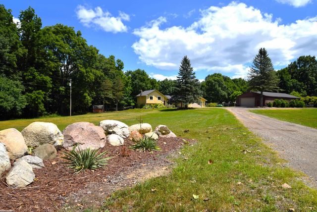 3424 Abbey Lane, Lapeer, MI 48446