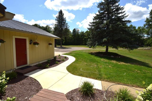 3424 Abbey Lane, Lapeer, MI 48446