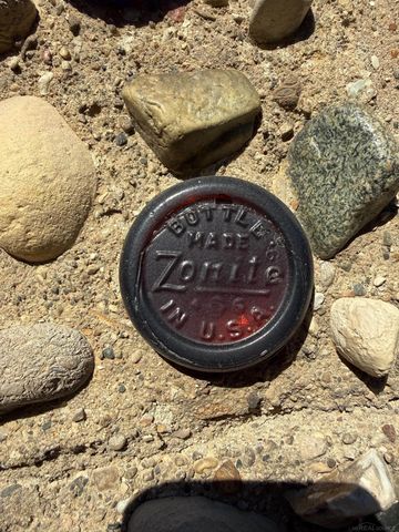 39 W Elza Street, Hazel Park, MI 48030