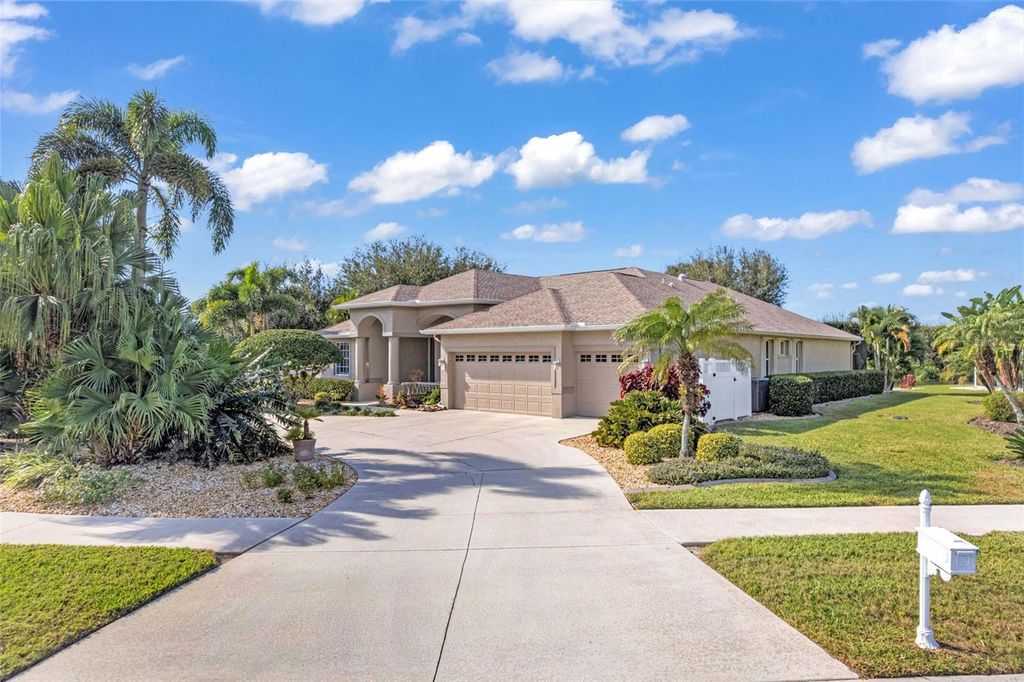 895 CLEAR LAKE DRIVE, Englewood, FL 34223