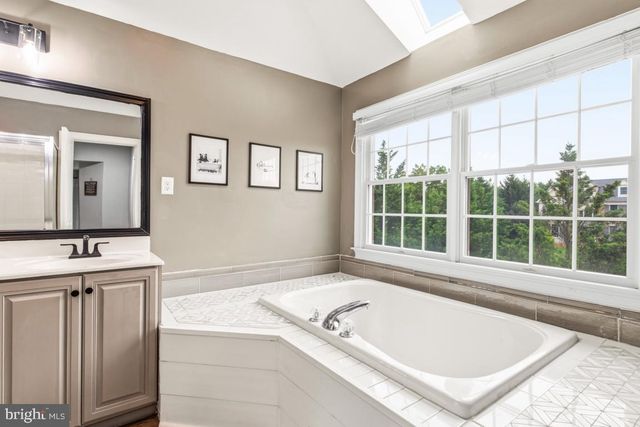 1108 KINGSLEY HALL DR, Lansdale, PA 19446
