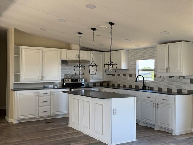 10202 County Road 4116, Kaufman, TX 75142