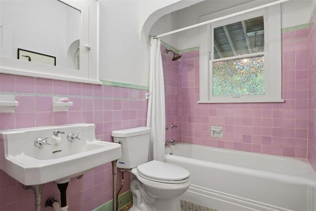 3715 N McKinley Avenue, Oklahoma City, OK 73118