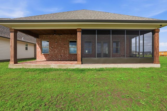 303 Couch Drive, Thibodaux, LA 70301
