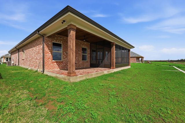 303 Couch Drive, Thibodaux, LA 70301