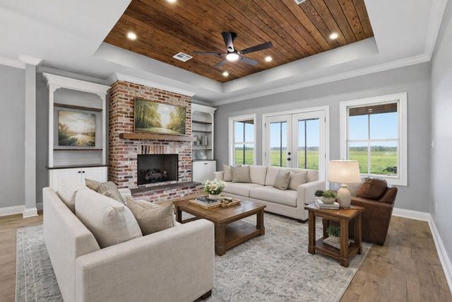 303 Couch Drive, Thibodaux, LA 70301