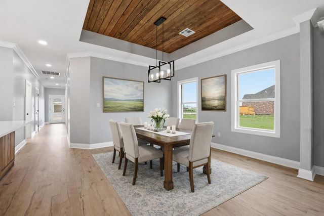 303 Couch Drive, Thibodaux, LA 70301