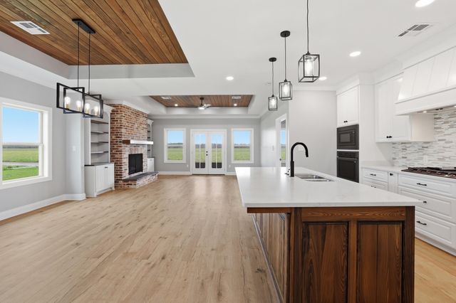 303 Couch Drive, Thibodaux, LA 70301