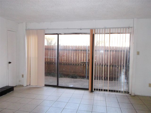 7152 Fair Oaks Avenue 1126, Dallas, TX 75231