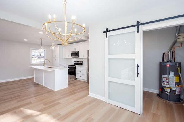 12 Peachtree SE Circle, Marietta, GA 30060