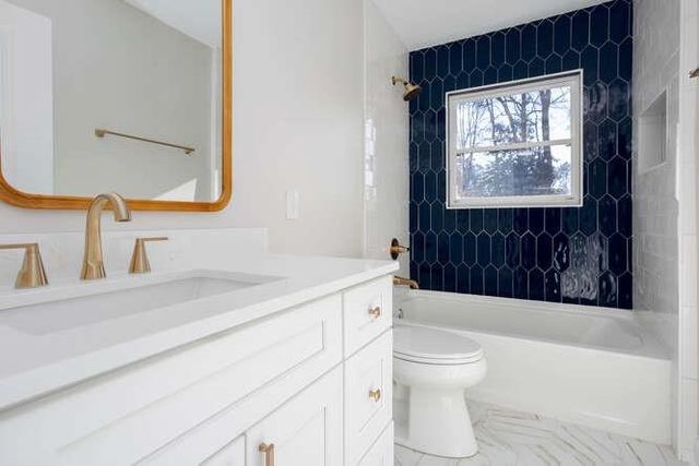 12 Peachtree SE Circle, Marietta, GA 30060