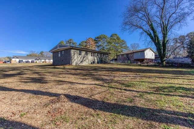 12 Peachtree SE Circle, Marietta, GA 30060